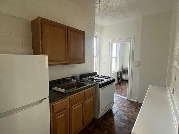 2nd image of 1500 Saint Nicholas Ave #51