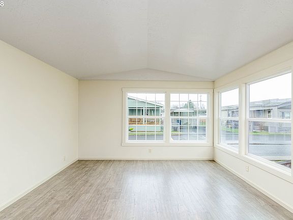 5th image of 300 SW 7th Ave Unit 109