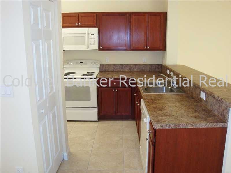 2nd image of 2853 SE 1st Dr Unit 12