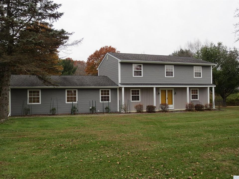 1st image of 24 Jennifer Ln