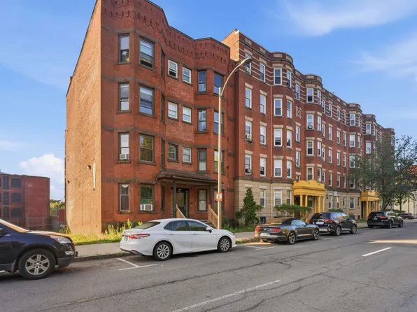 456 Maple St, 456 Maple St #254AF5879, Holyoke, MA 01040