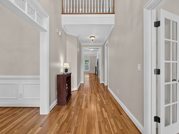5th image of 739 Willowsprings Blvd