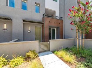 627 S Lyon St, Santa Ana, CA 92705
