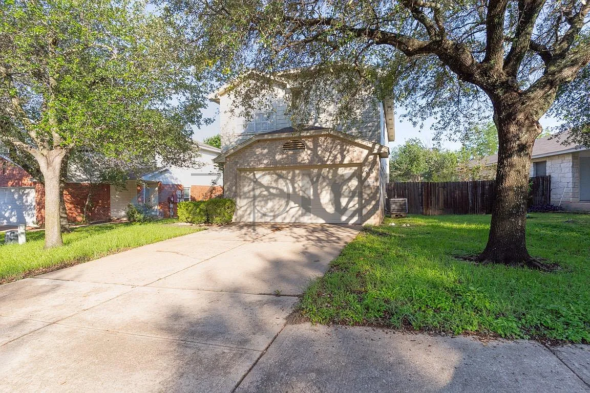 Building Photo - 15204 Sweet Caddies Dr