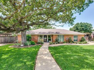 2602 Rivercrest Dr, Arlington, TX 76006