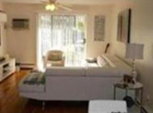 530 Willard St APT 306, Quincy, MA 02169