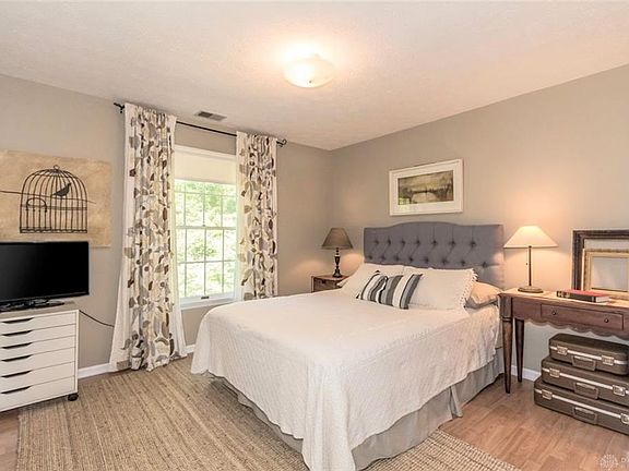 4th image of 512 Vincent Ct