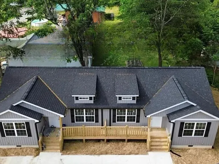163 Silas Way #A — Photo 4