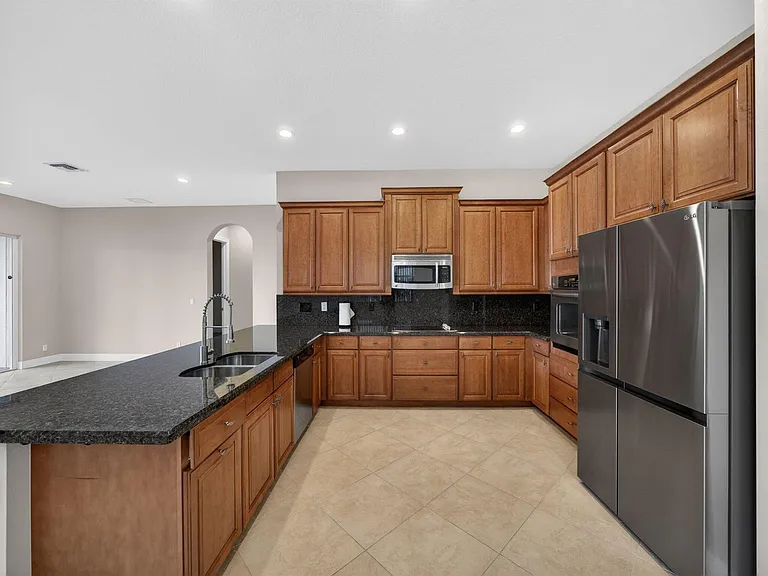 12054 Aviles Circle Palm — Photo 13