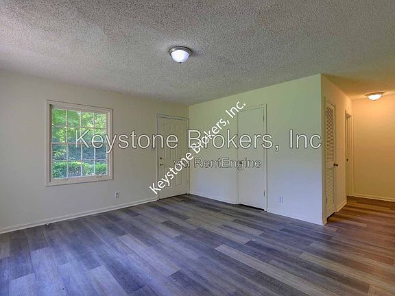 3rd image of 5576 Kiernan Dr