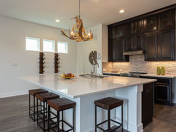 4th image of 611 N Cuernavaca Dr Unit 305