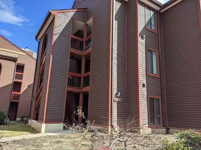 1st image of 2809 Lee Oaks Ct APT 201