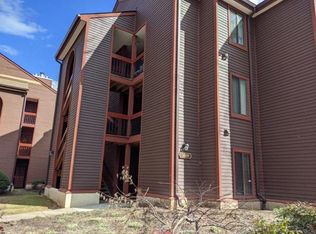 2809 Lee Oaks Ct APT 201, Falls Church, VA 22046