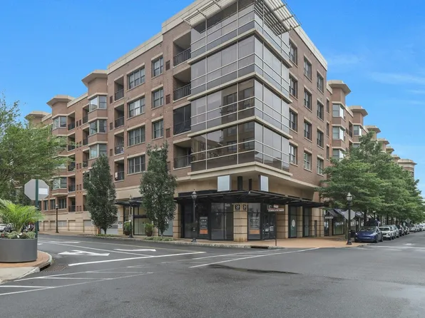 20 Avenue At Port Imperial APT 425, West New York, NJ 07093