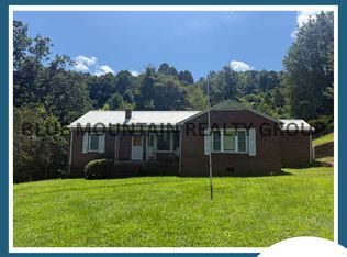 98 Sandy Branch Rd, Canton, NC 28716