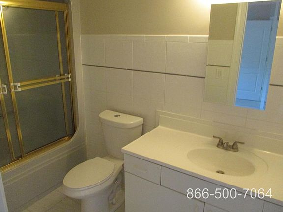 5th image of 1686 Amanda St