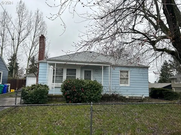 9006 E Burnside St, Portland, OR 97216