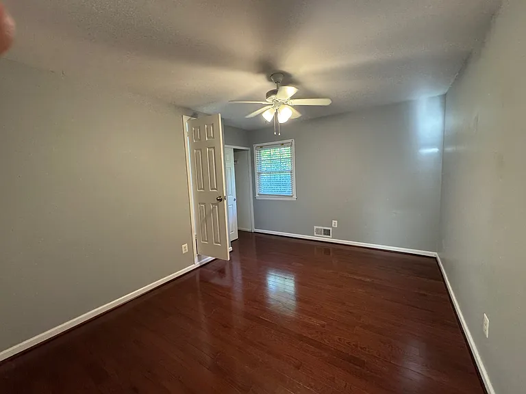 2428 Drexel St — Photo 11