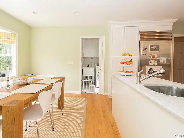 4 Dalphin Dr — Photo 9