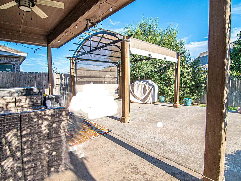 6715 Hall Of Fame Blvd — Photo 17