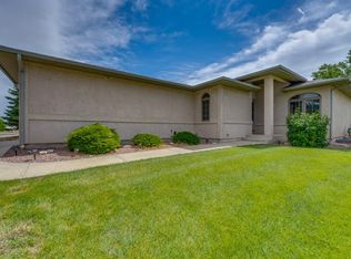 456 S Soaring Eagle Dr, Pueblo West, CO 81007