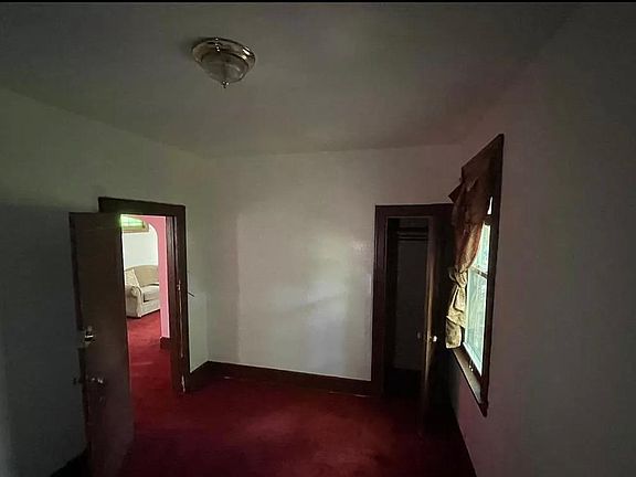 4th image of 5596 Caniff Ave