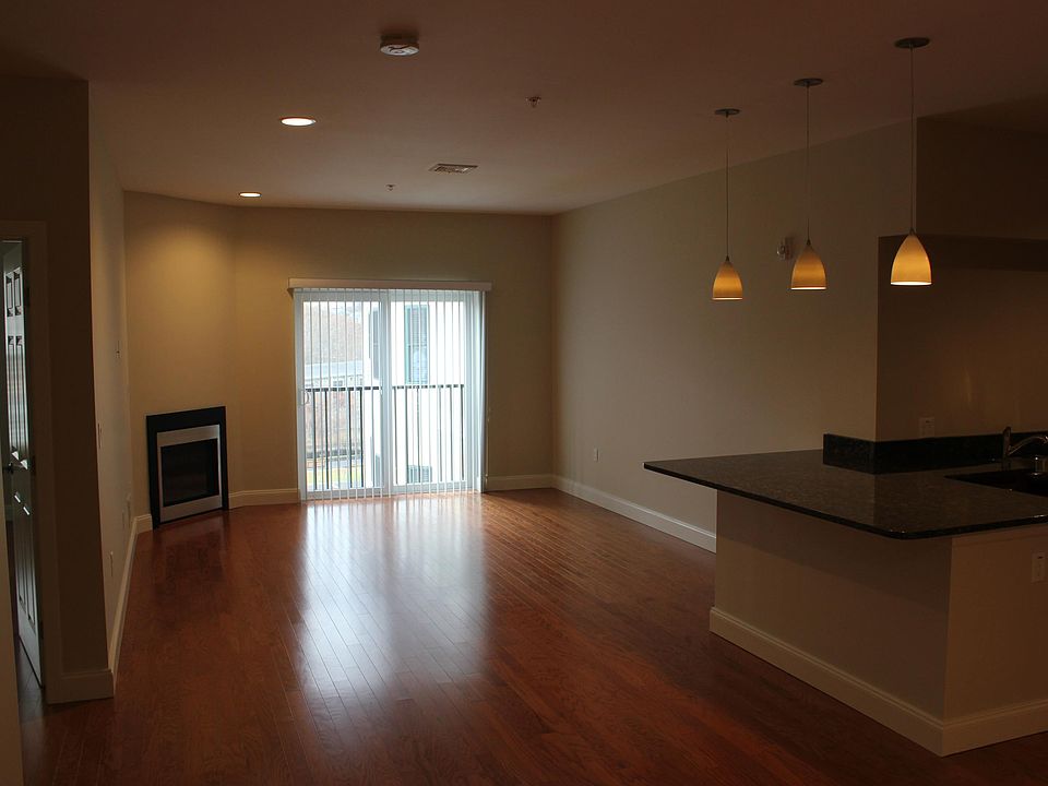 1st image of 28 Goodhue St #215