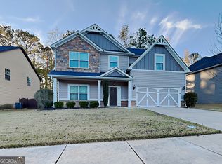 337 Cliffhaven Cir, Newnan, GA 30263