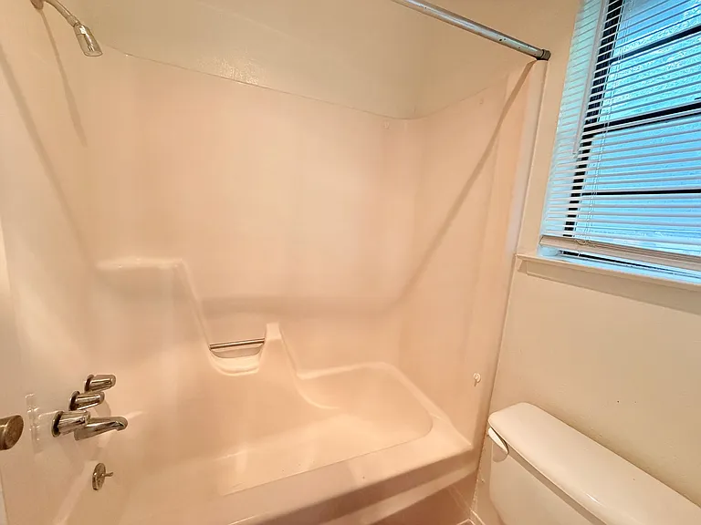 10904 Meadgreen Ct — Photo 23