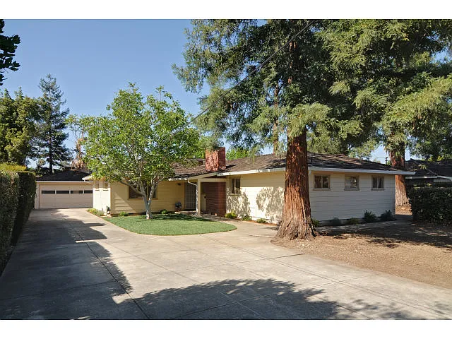 1747 Dolores Dr photo 1