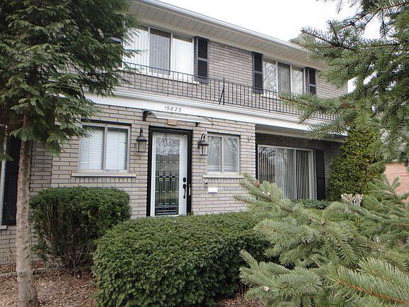 2nd image of 19823 Wedgewood Dr
