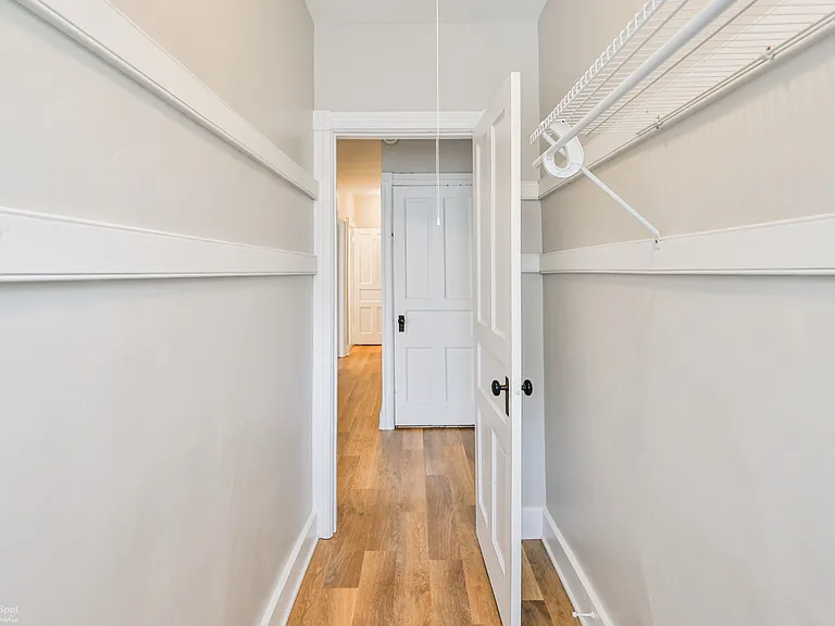 421 Union St — Photo 36
