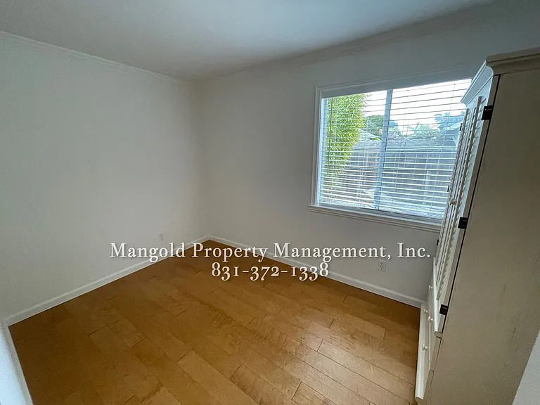 415 Wood St — Photo 6