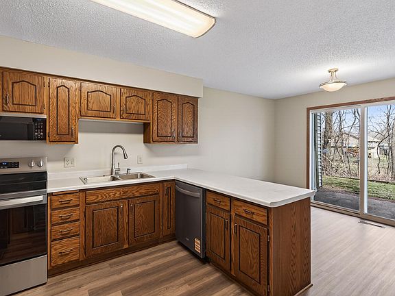 5th image of 7948 Charles Way
