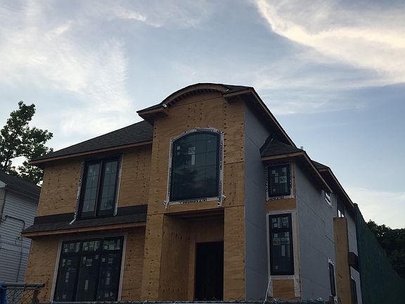 4th image of 343 Ashland Ave