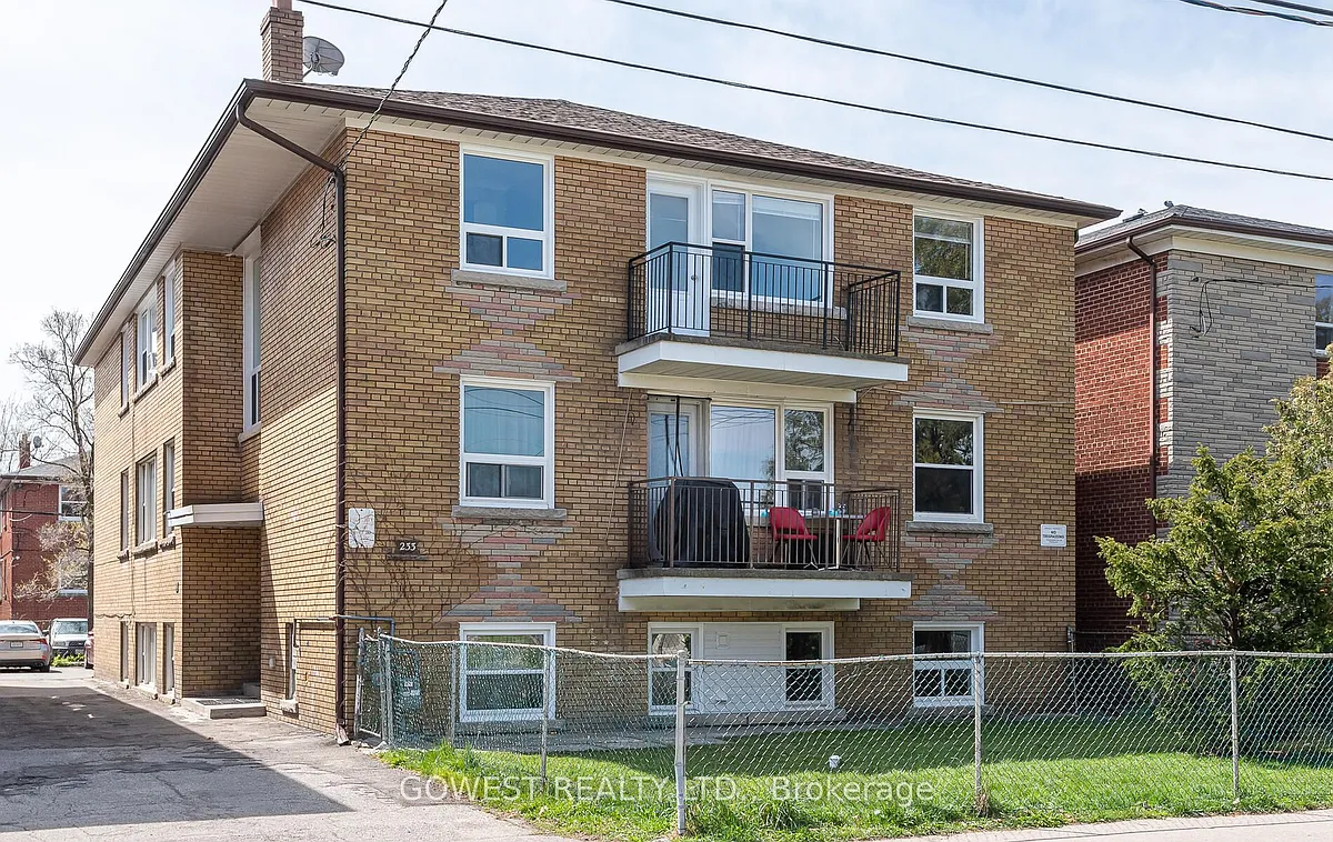 Building Photo - 233 Melrose St #1A