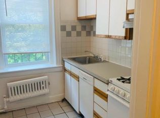 196 Strathmore Rd #10, Brighton, MA 02135