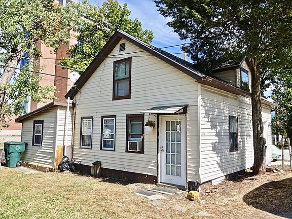 2 Bed Home (2118 Euclid)