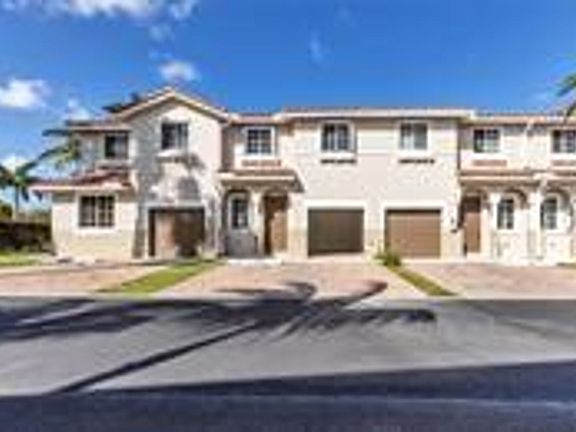 5th image of 21113 NW 14th Pl APT 230