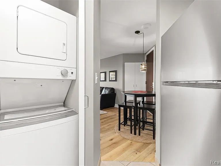 1001 W Jefferson Ave #7G — Photo 26