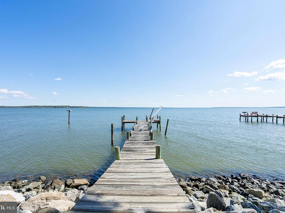 20438 Riverview Dr, Coltons Point, MD 20626 Zillow