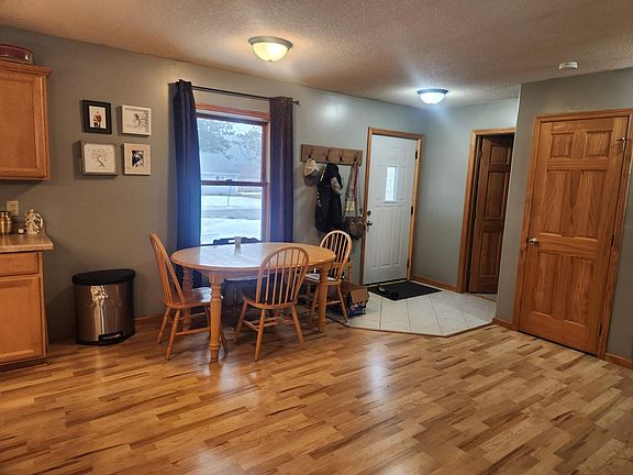 3rd image of 103 Evergreen Ct