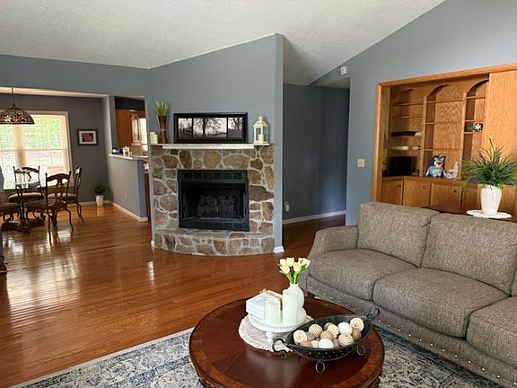 3rd image of 2948 Hendriske Rd