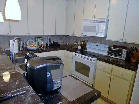 5th image of 7835 Camino Huerta