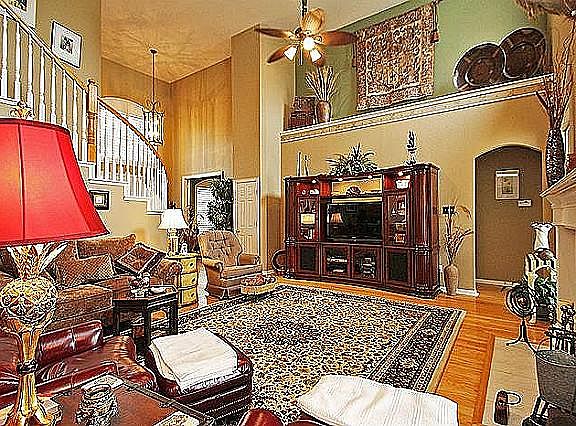 3rd image of 1448 Parkwood Dr