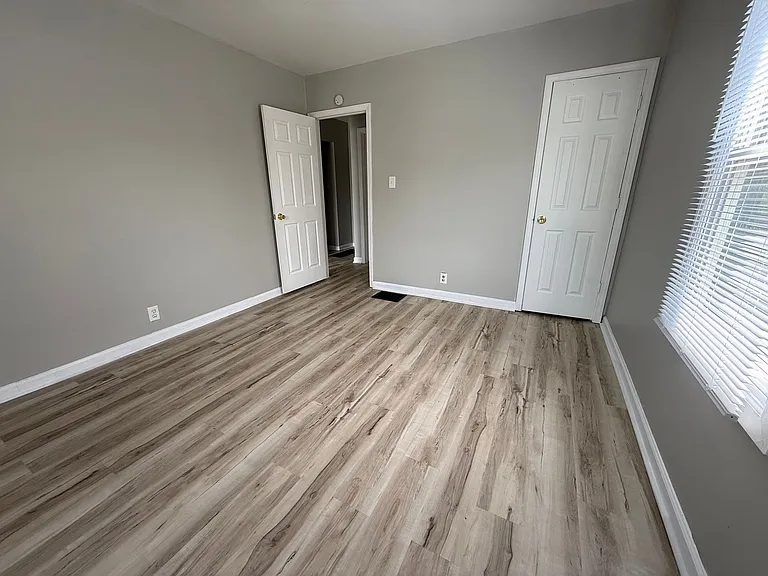 1521 N Kealing Ave — Photo 8