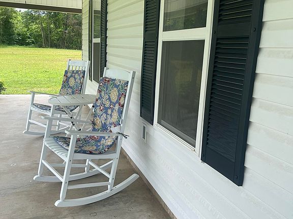 5th image of 4109 W Creek Rd