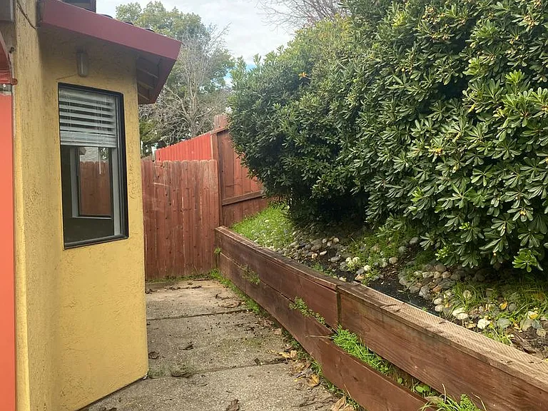1330 Puebla Way — Photo 28