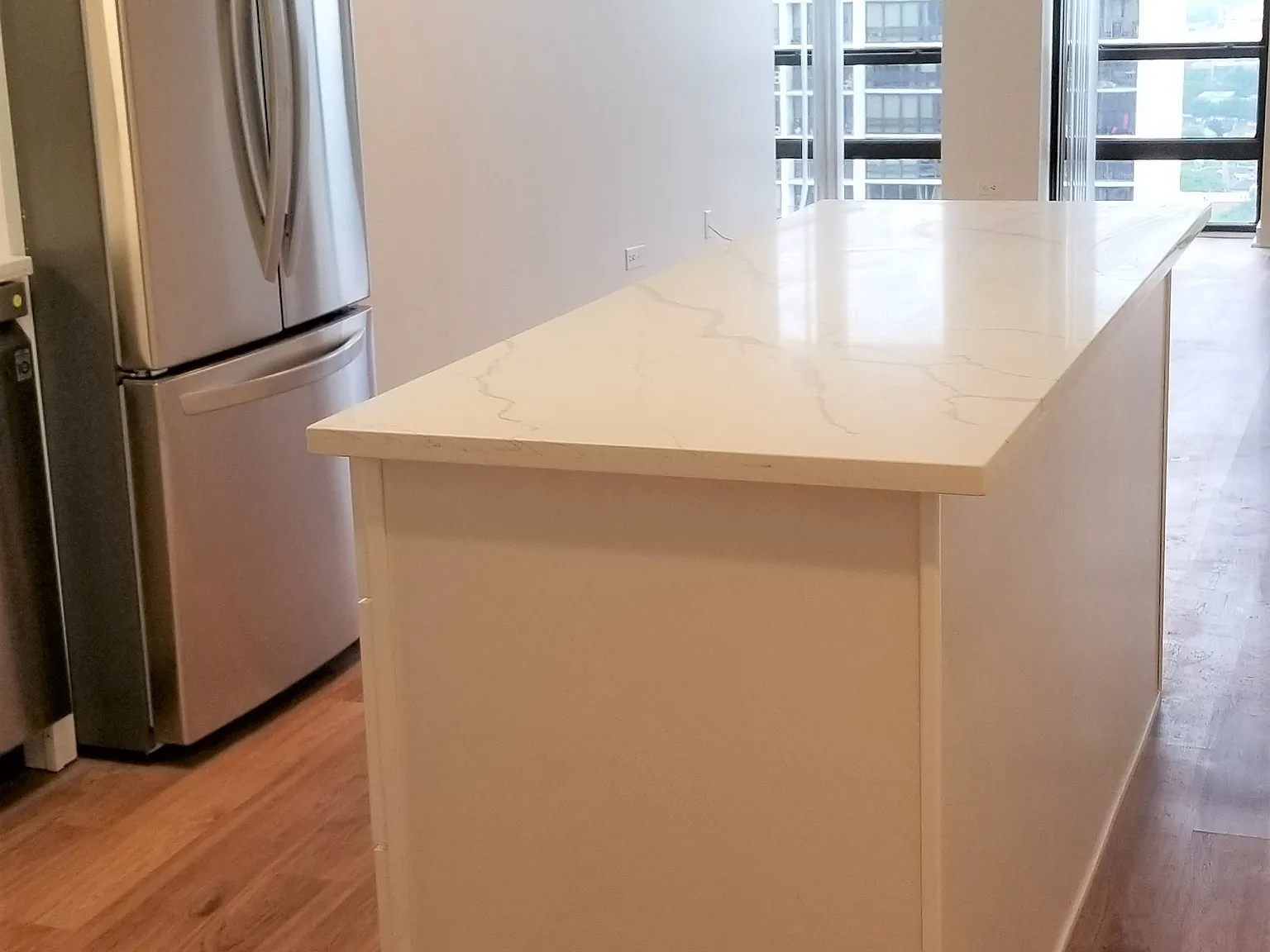 1660 N La Salle Drive — Photo 3