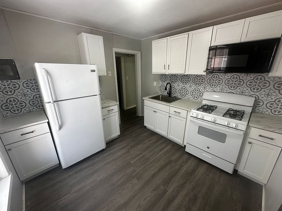 1st image of 1023 Charles St